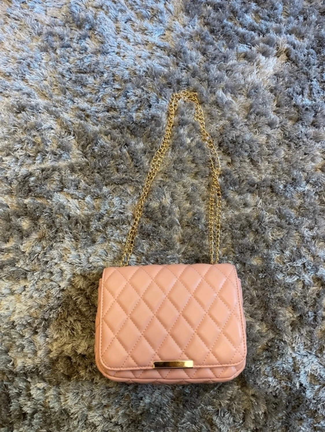 Rosa quiltad axelväska med kedja - 1