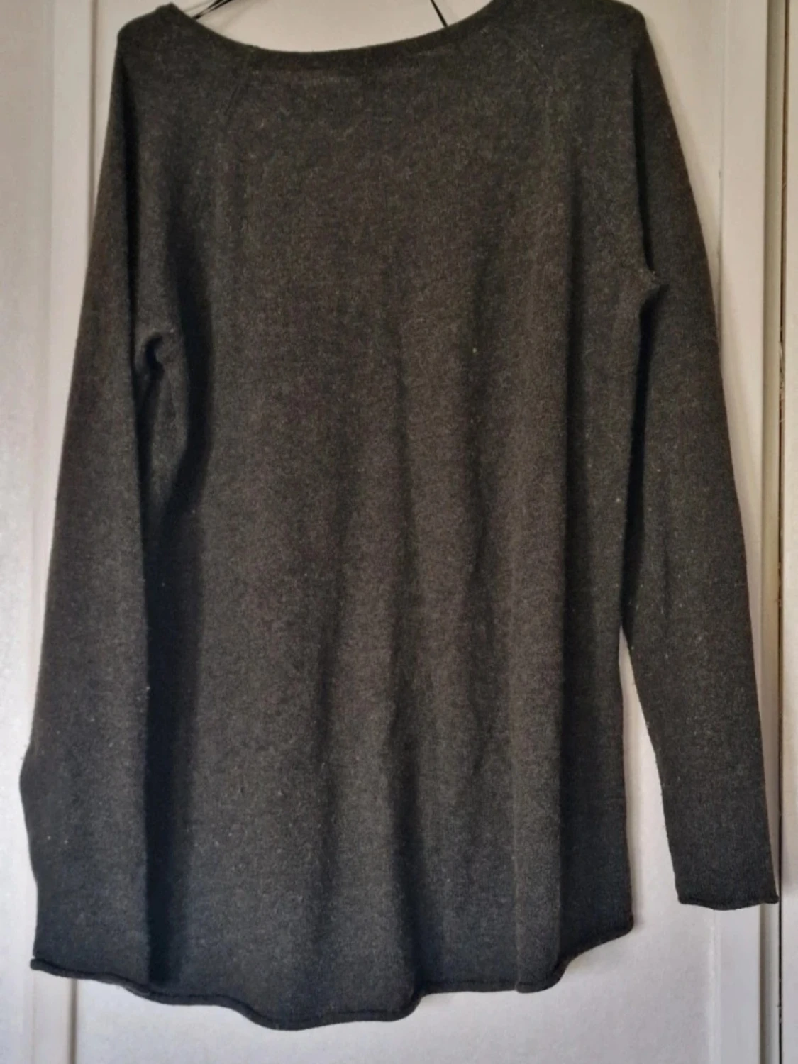 Mörkgrön finstickad långärmad tröja - 2