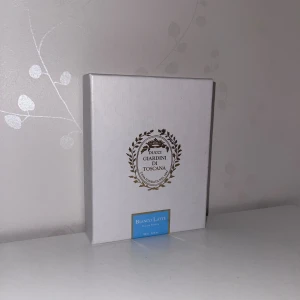 Bianco latte - En väldigt populär söt gourmand doft som är helt unisex. Kommer i 100ml 