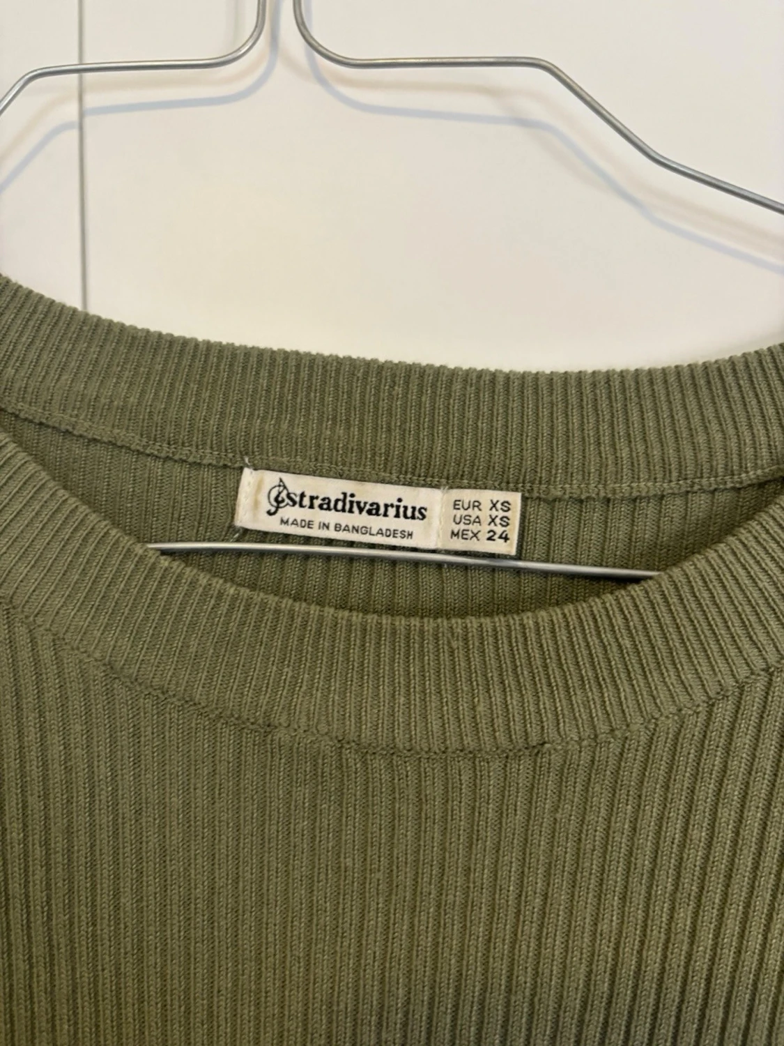 Olivgrön ribbad tröja Stradivarius - 1