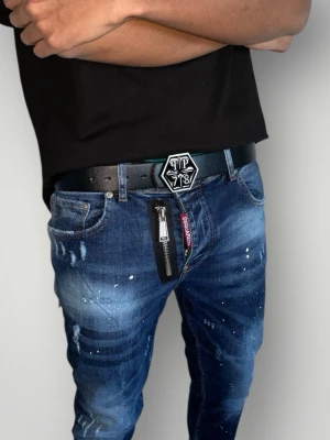 Philipp plein bälte 110cm - Helt nytt. Fin replika med hög kvalitet. Pris: 649kr. Först till kvarn. 