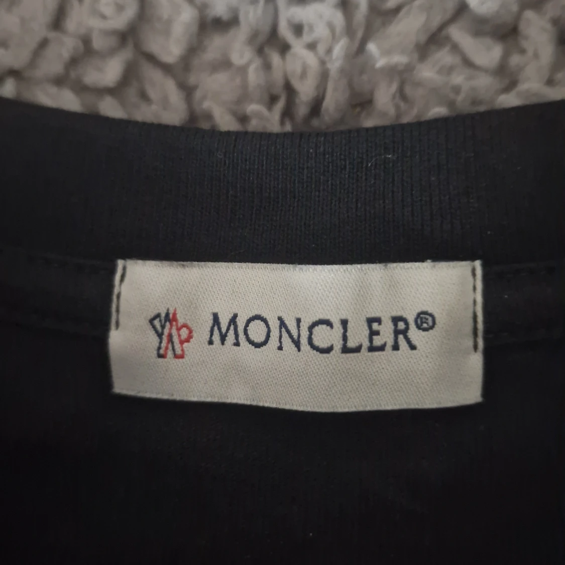 Svart Moncler t-shirt med logga - 3