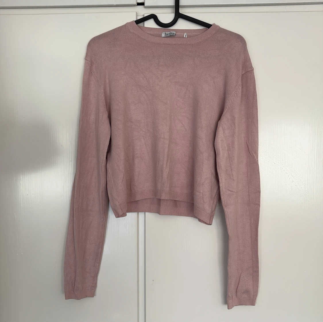 Ljusrosa stickad tröja från Bershka