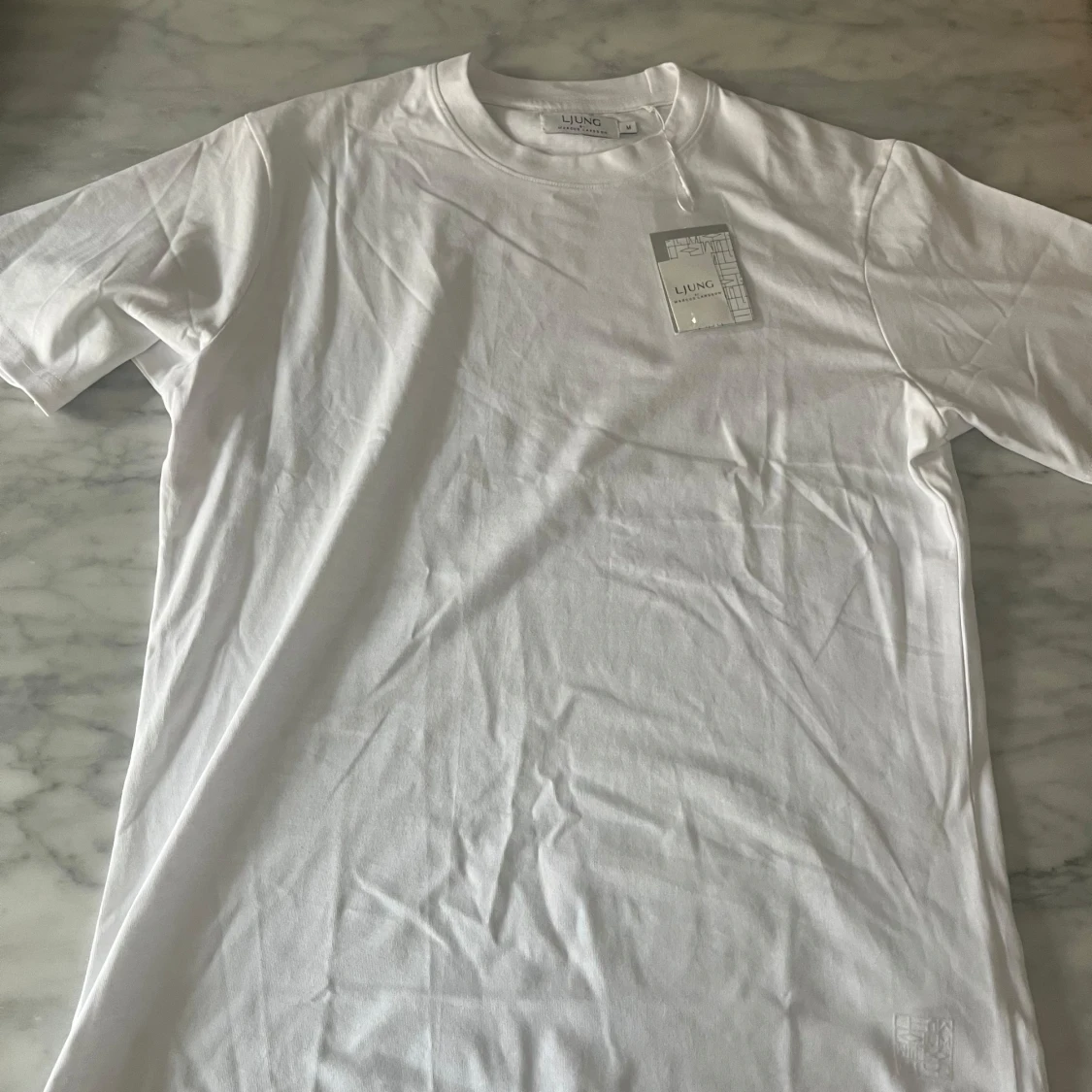 Vit t-shirt från Ljung 