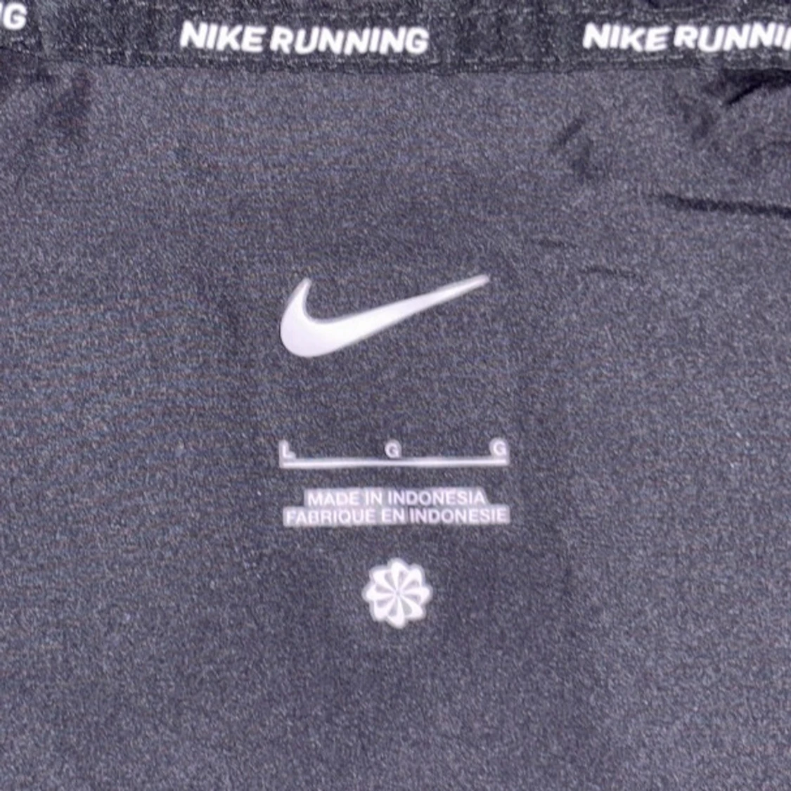 Nike miler (Svart storlek L)  - 1
