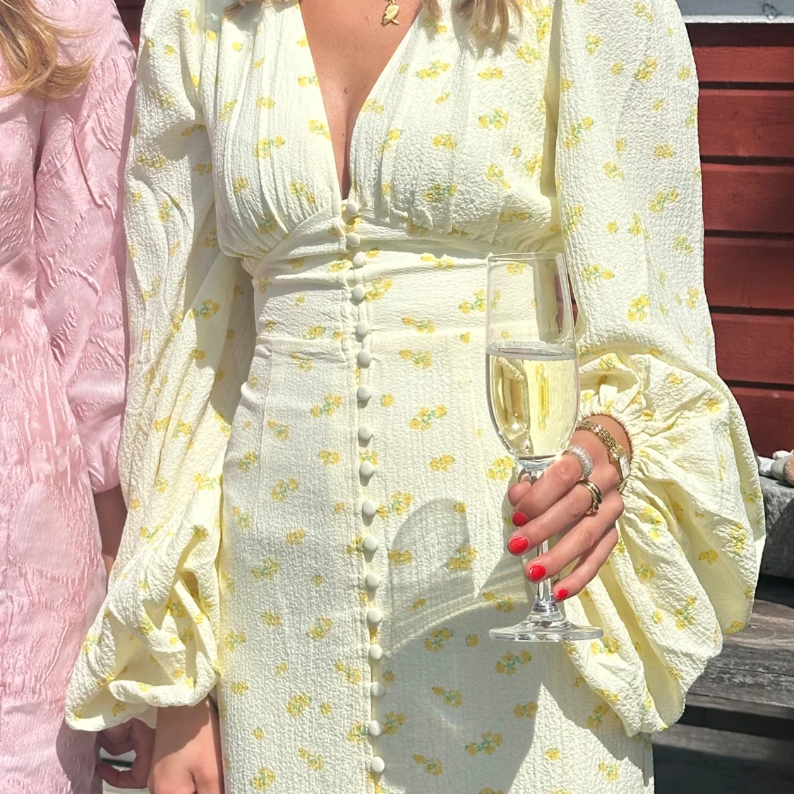 Ljusgul adooreklänning  - 1