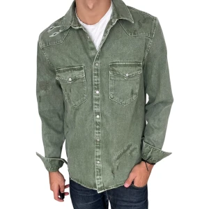 Zara overshirt HELT NY  - As fet overshirt från Zara. Säljs inte längre i butik så väldigt svårt att få tag på, priset kan såklart diskuteras!