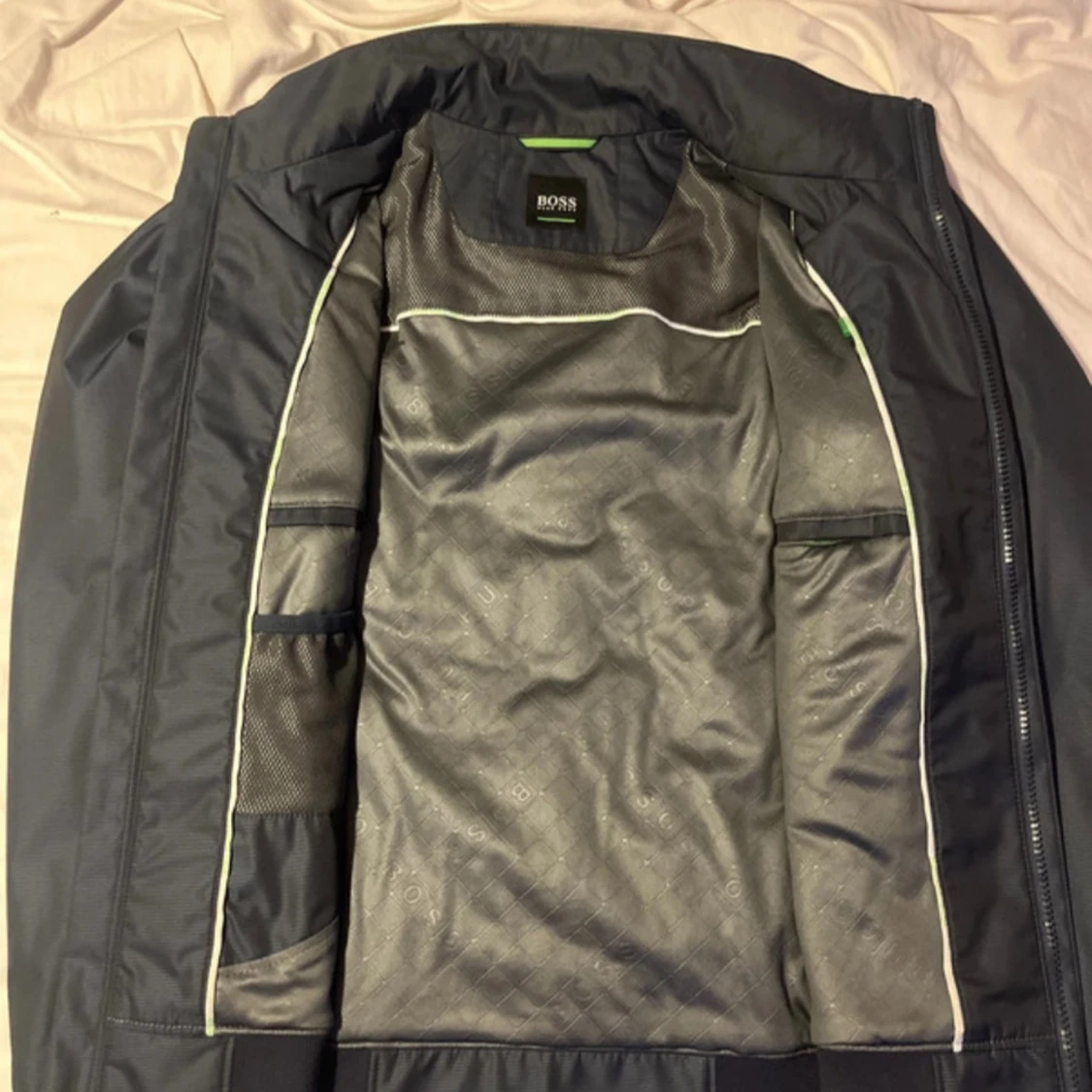 Svart vindjacka från Hugo Boss - 2