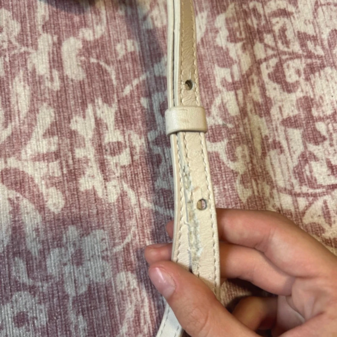 Vit axelväska med fransar från Maje - 2