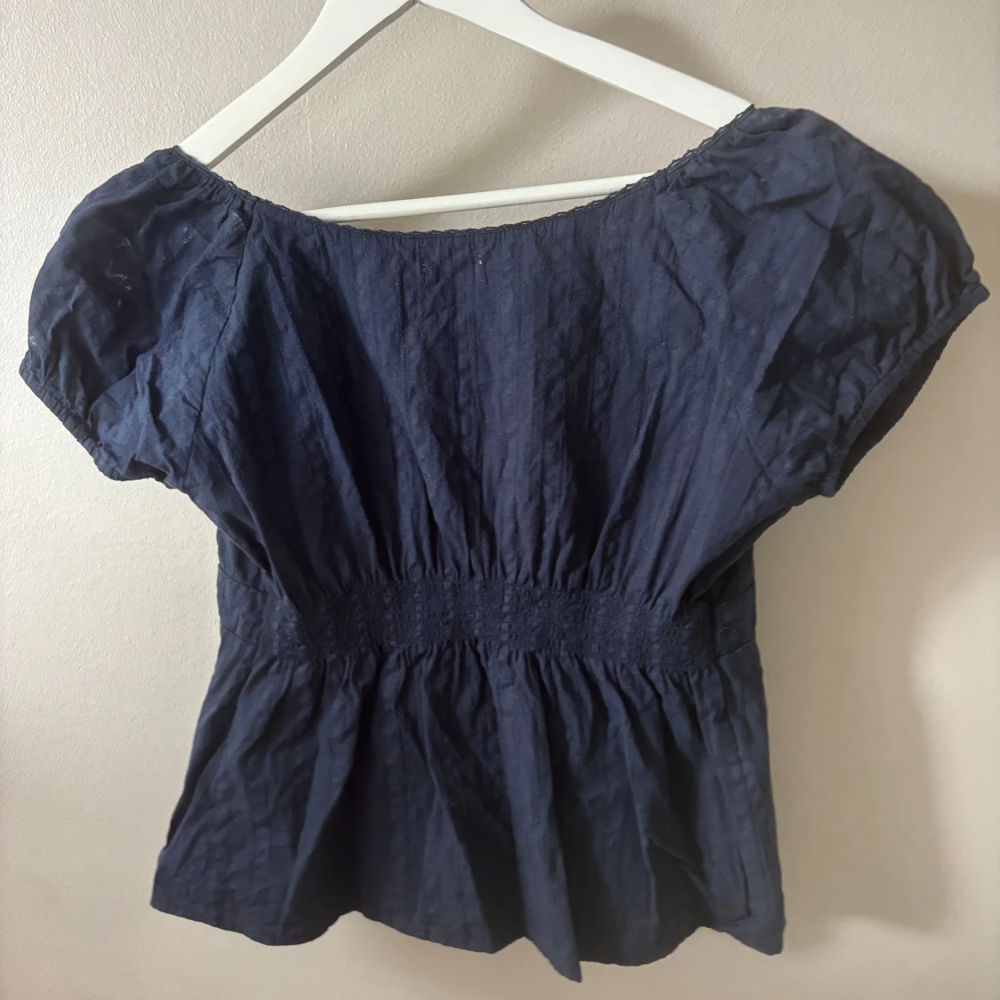 Trendig topp från Nelly - 1