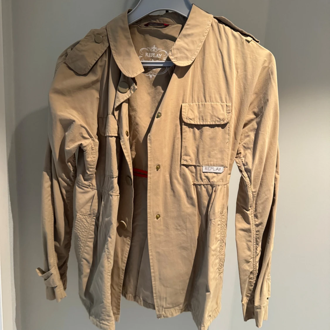 Beige overshirt från Replay