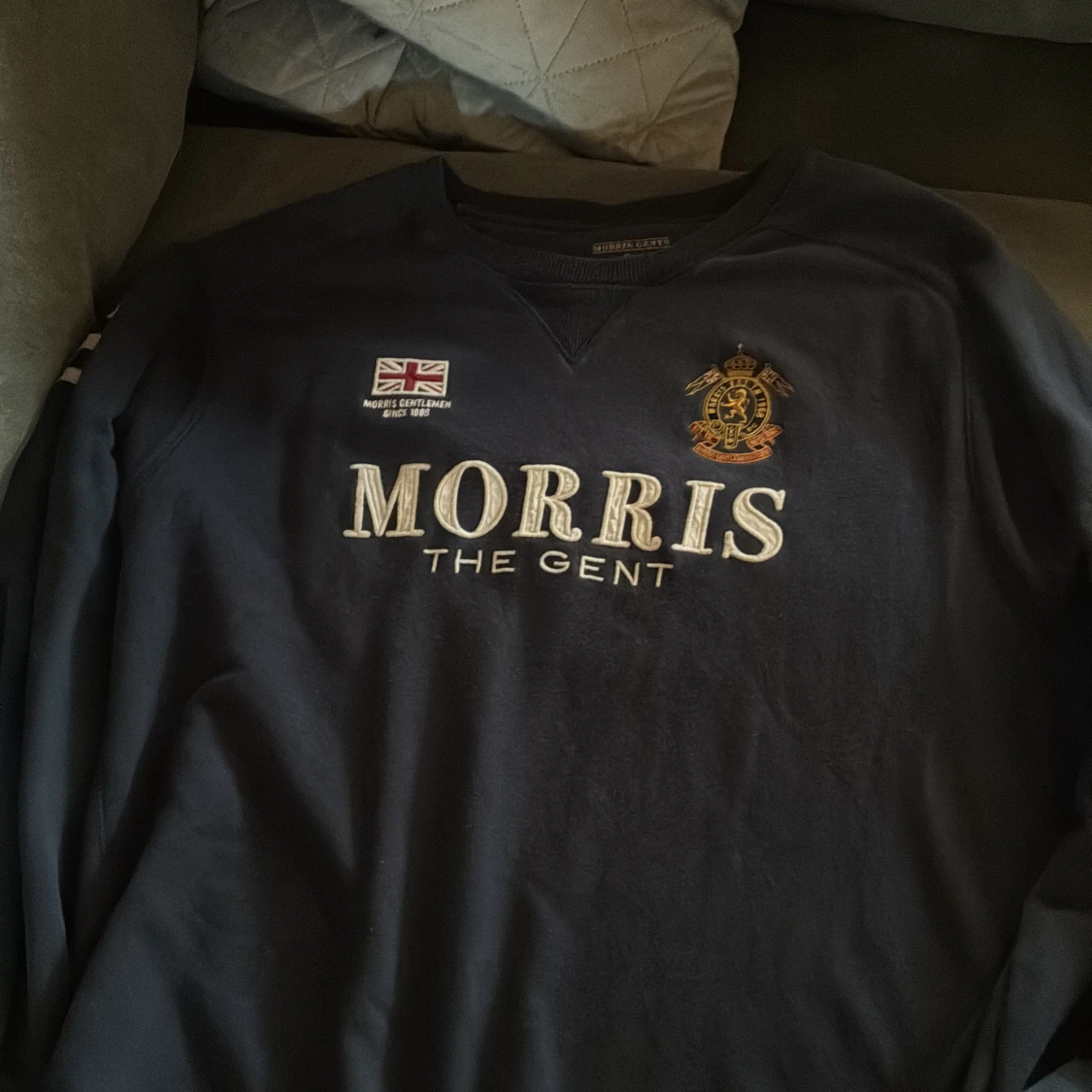 Mörkblå sweatshirt från Morris Gents XL