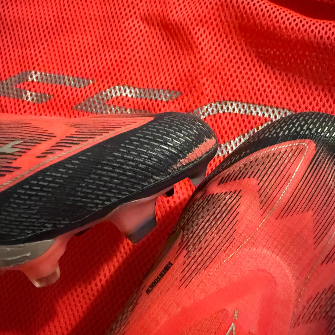 Adidas F50 röda fotbollsskor - 4