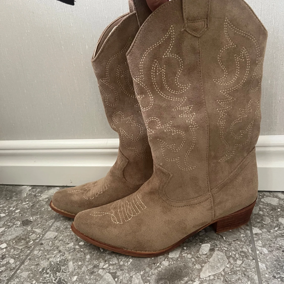 Beiga mocka cowboy boots designbysi - 1