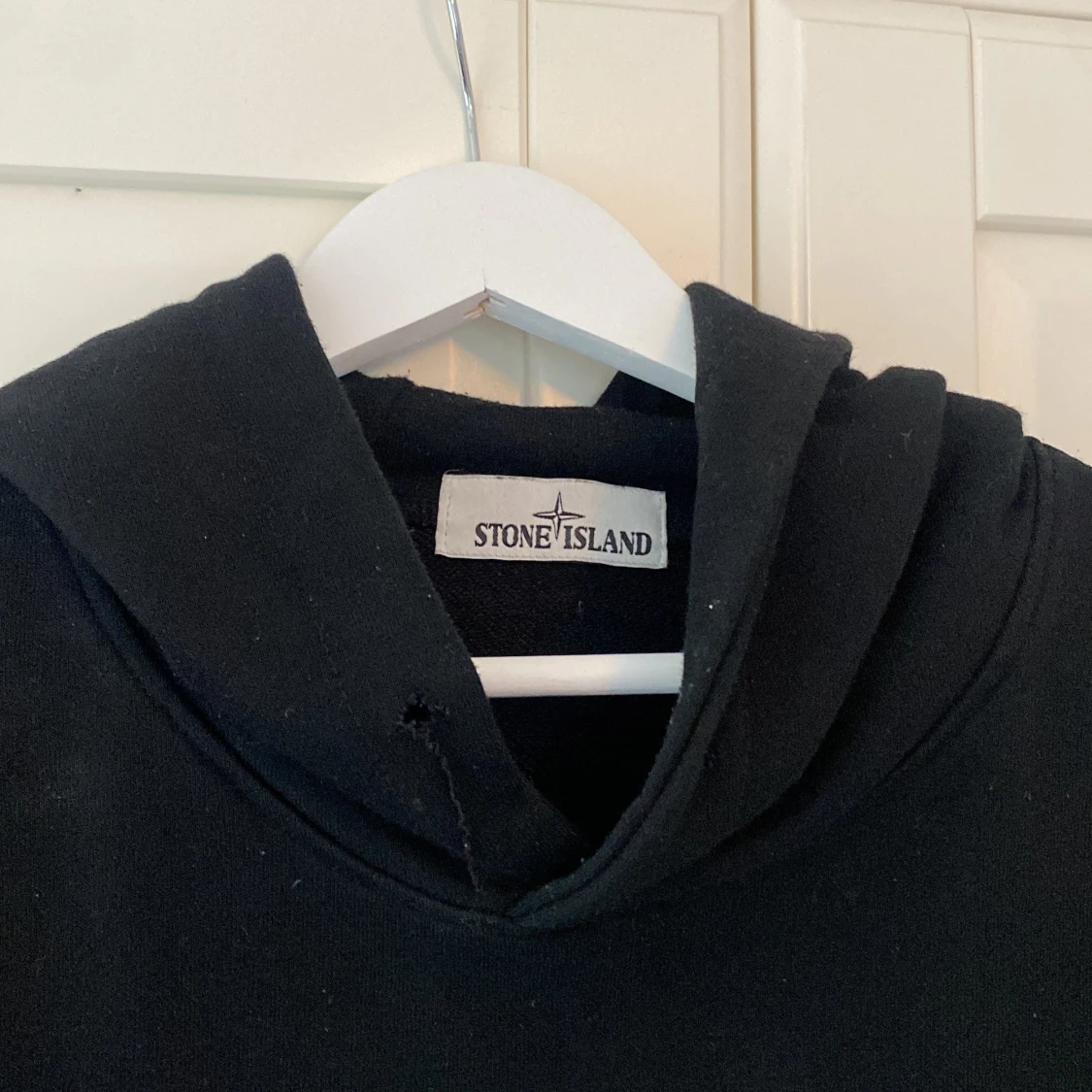 Svart hoodie från Stone Island - 4