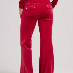 Röda velourbyxor med fickor - Snygga röda äkta juicy couture byxor. Superbra skick, lite försmå därför jag säljer. Annars störtsköna