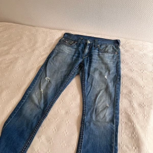 True Religion, stl 32 - True religion i stl 32. Vintage från usa. Väldigt fin wash. 
