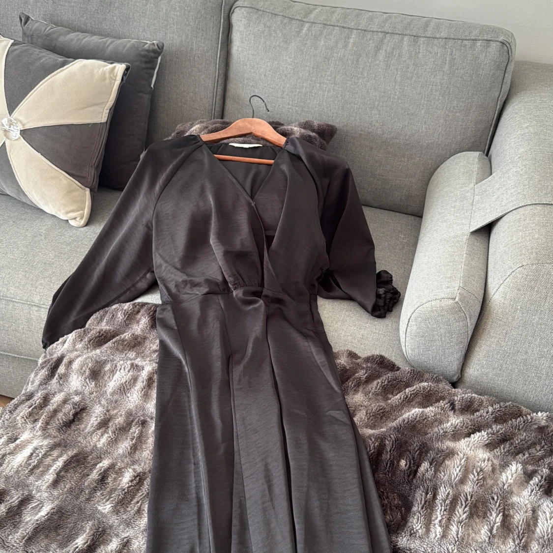 Svart omlottklänning från Part Two - 3