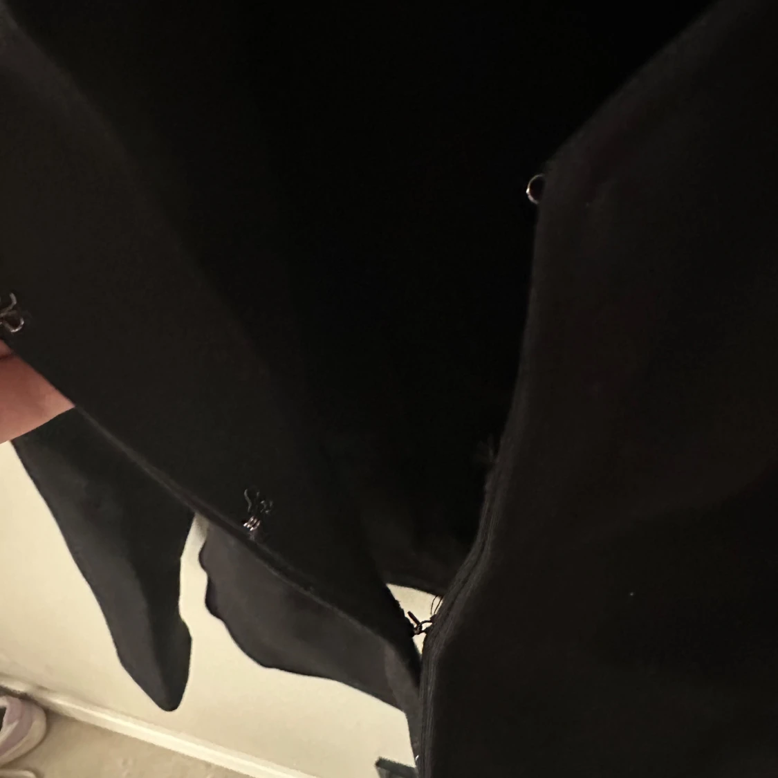 Svart kostym kofta från AWARE med v-ringning - 1