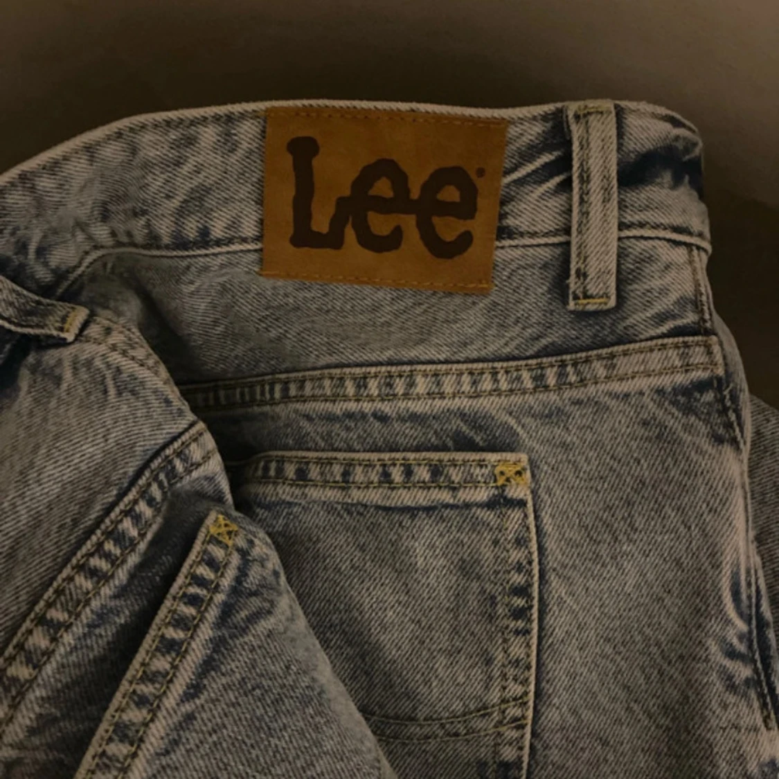 Ljusblå wide jeans från Lee - 2