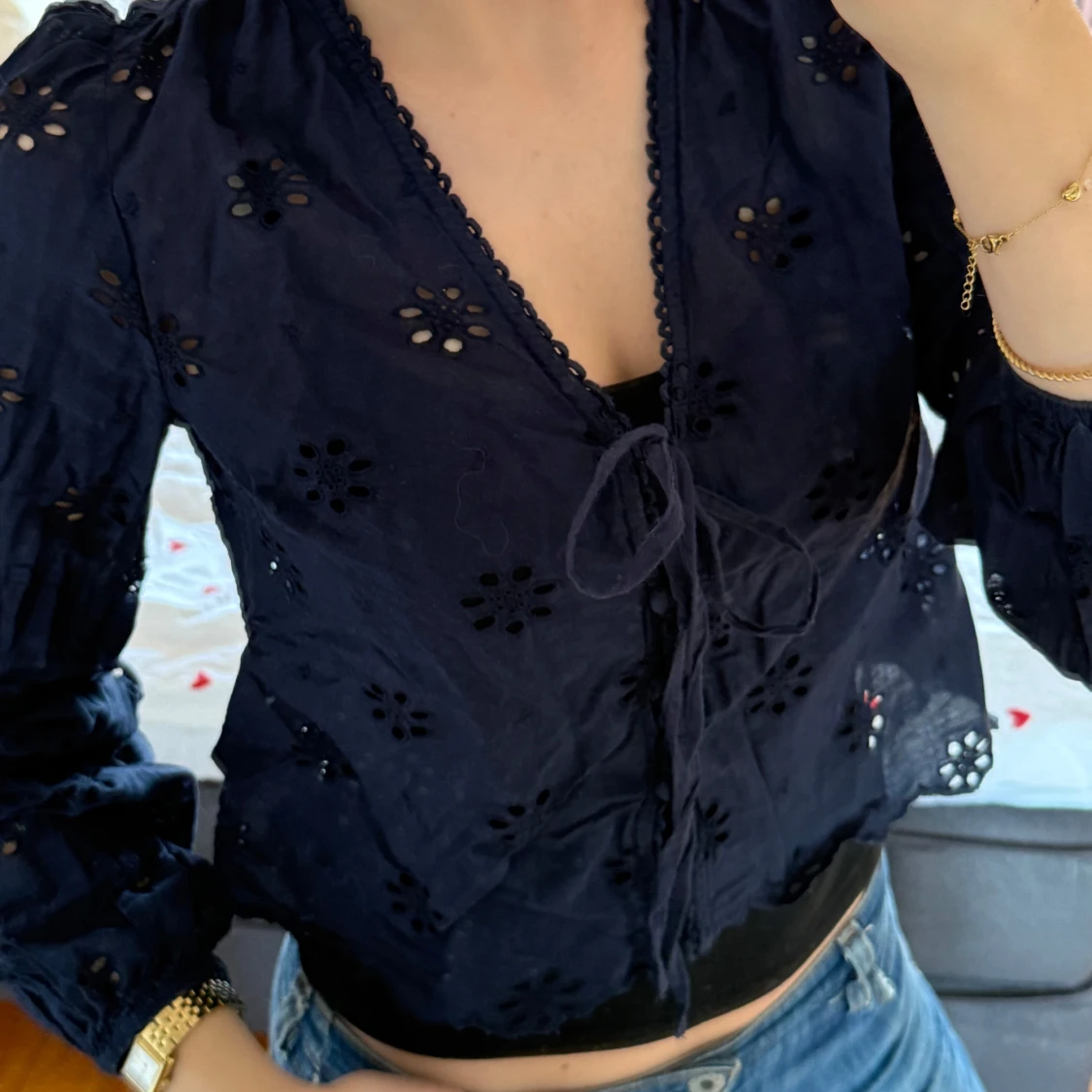 Marinblå broderad topp - 1