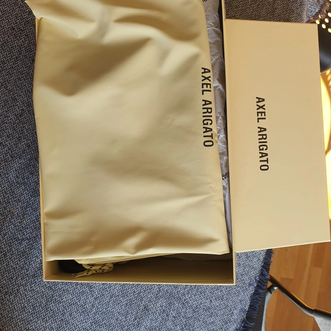 Axel Arigato svartvita sneakers - 1