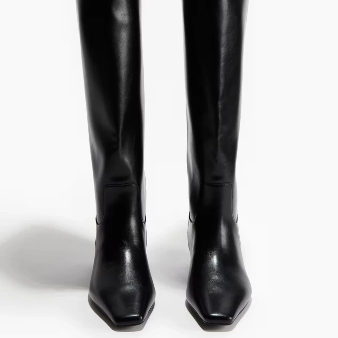 Svarta höga boots i skinn med spetsig tå - 1