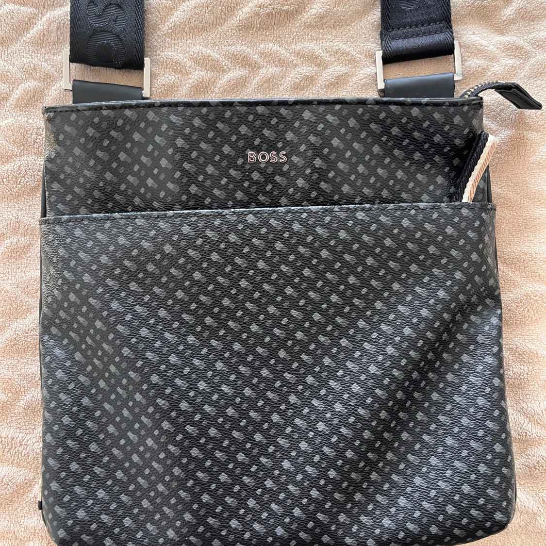 Hugo Boss Axelväska