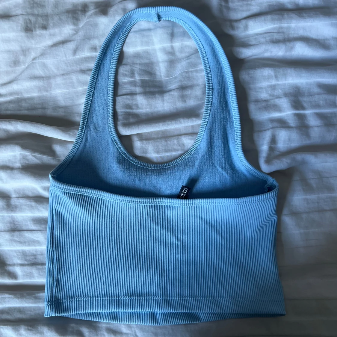 Ljusblå ribbad linnetopp H&M Divided - 1