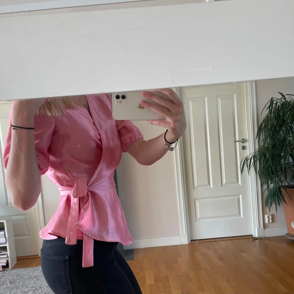 Rosa omlottblus med puffärm - 1