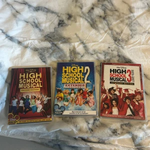 Filmer  - Filmer av  High School Musical 1, 2 och 3 💕säljer alla tillsammans för 100 kr💕