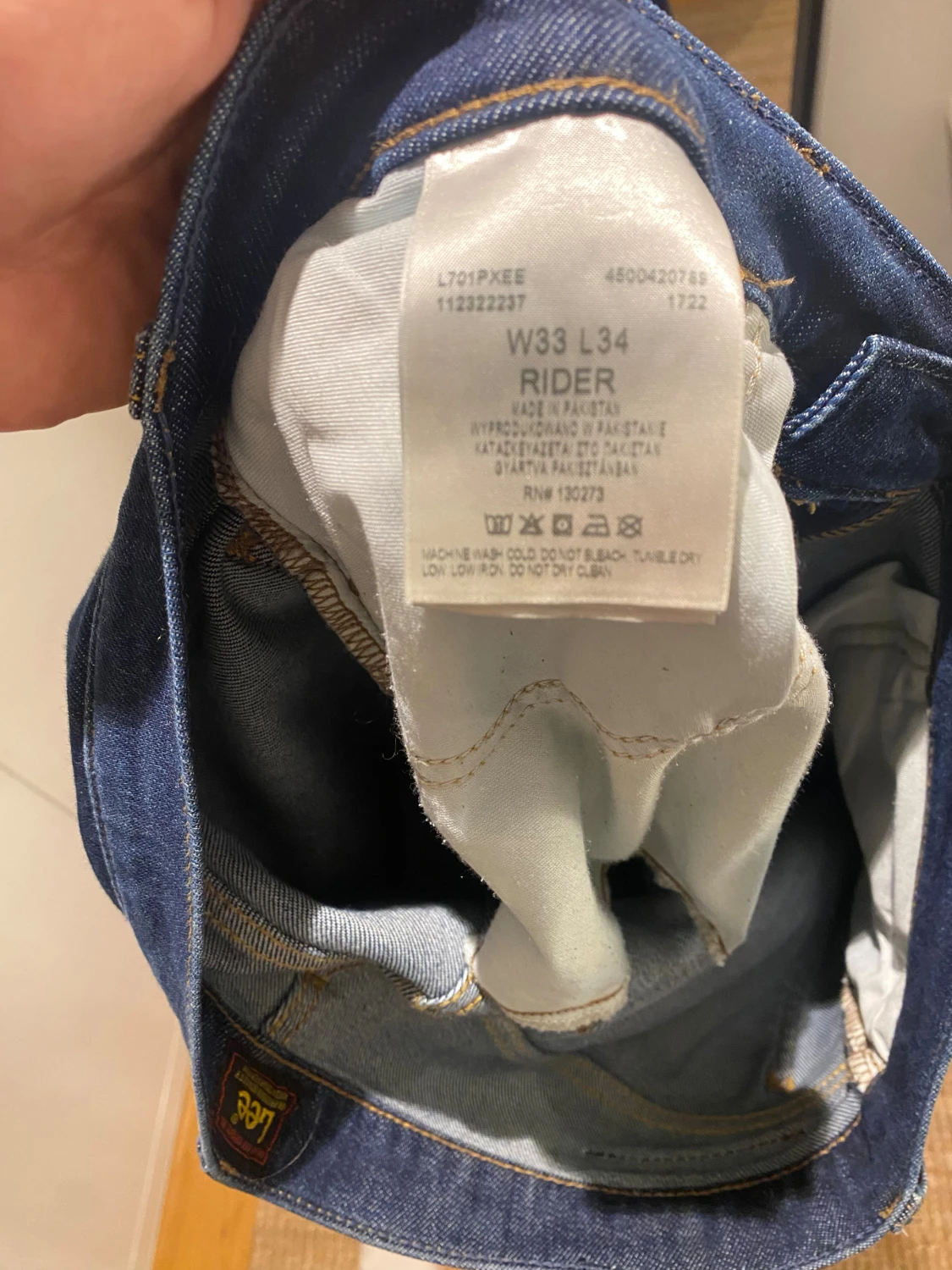 Mörkblå slim jeans från Lee - 5