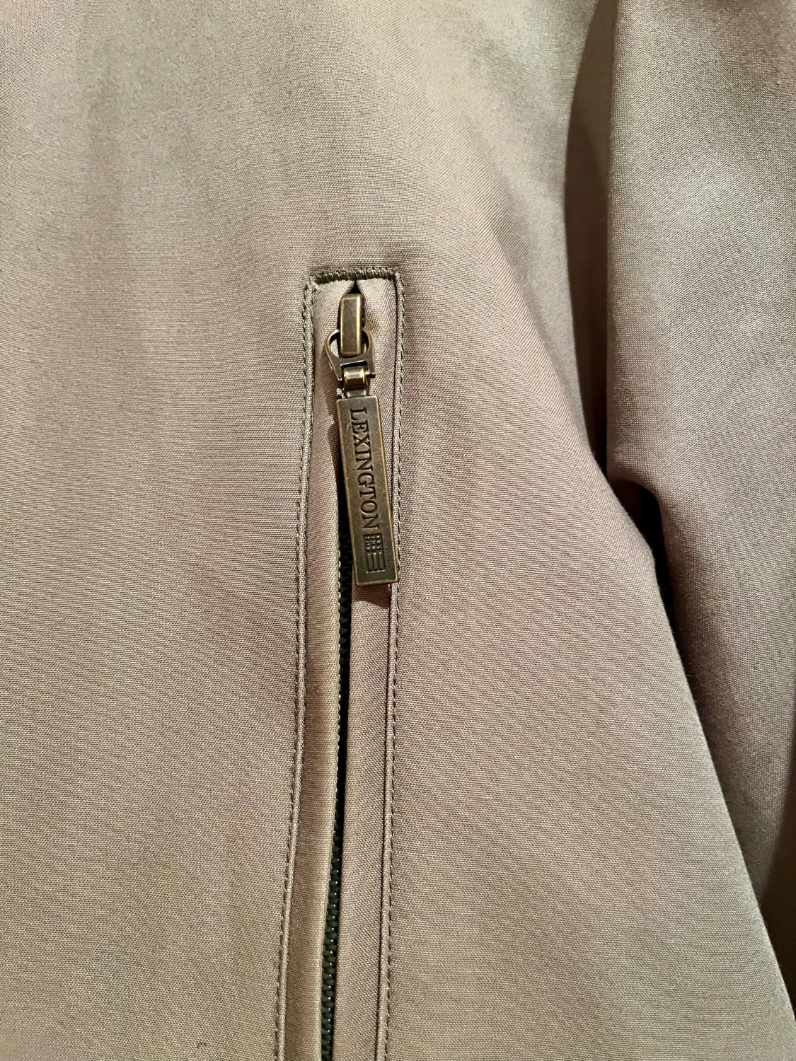 Beige parkas med fuskpäls och huva - 6