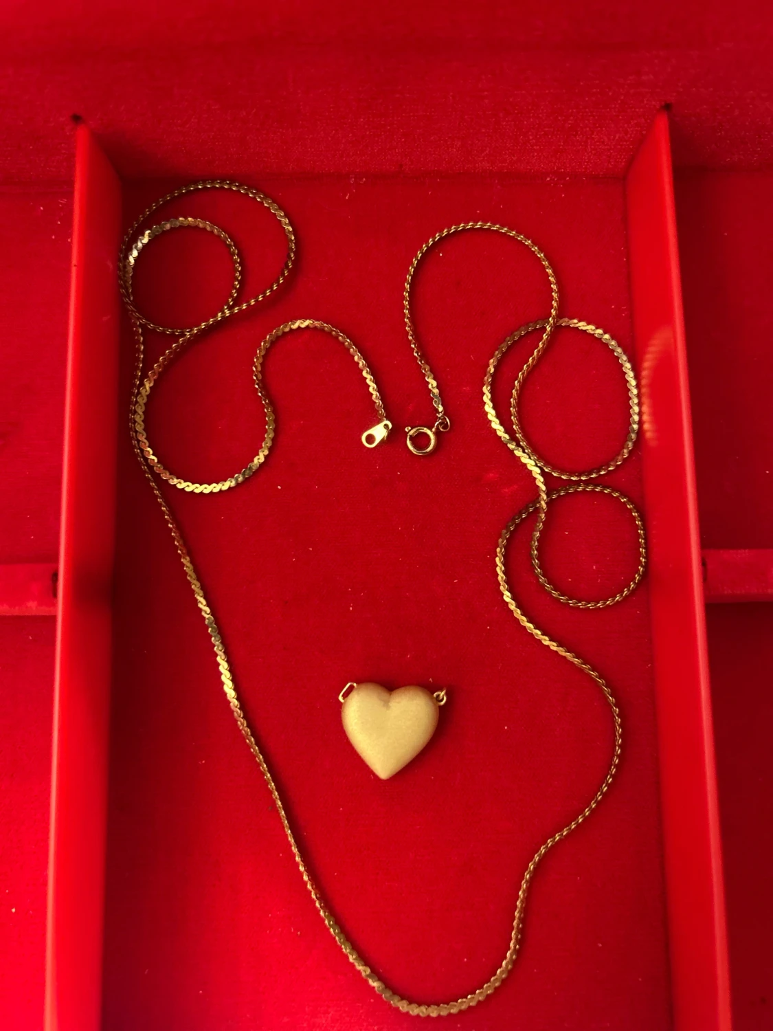 Guldhalsband med hjärthänge - 1