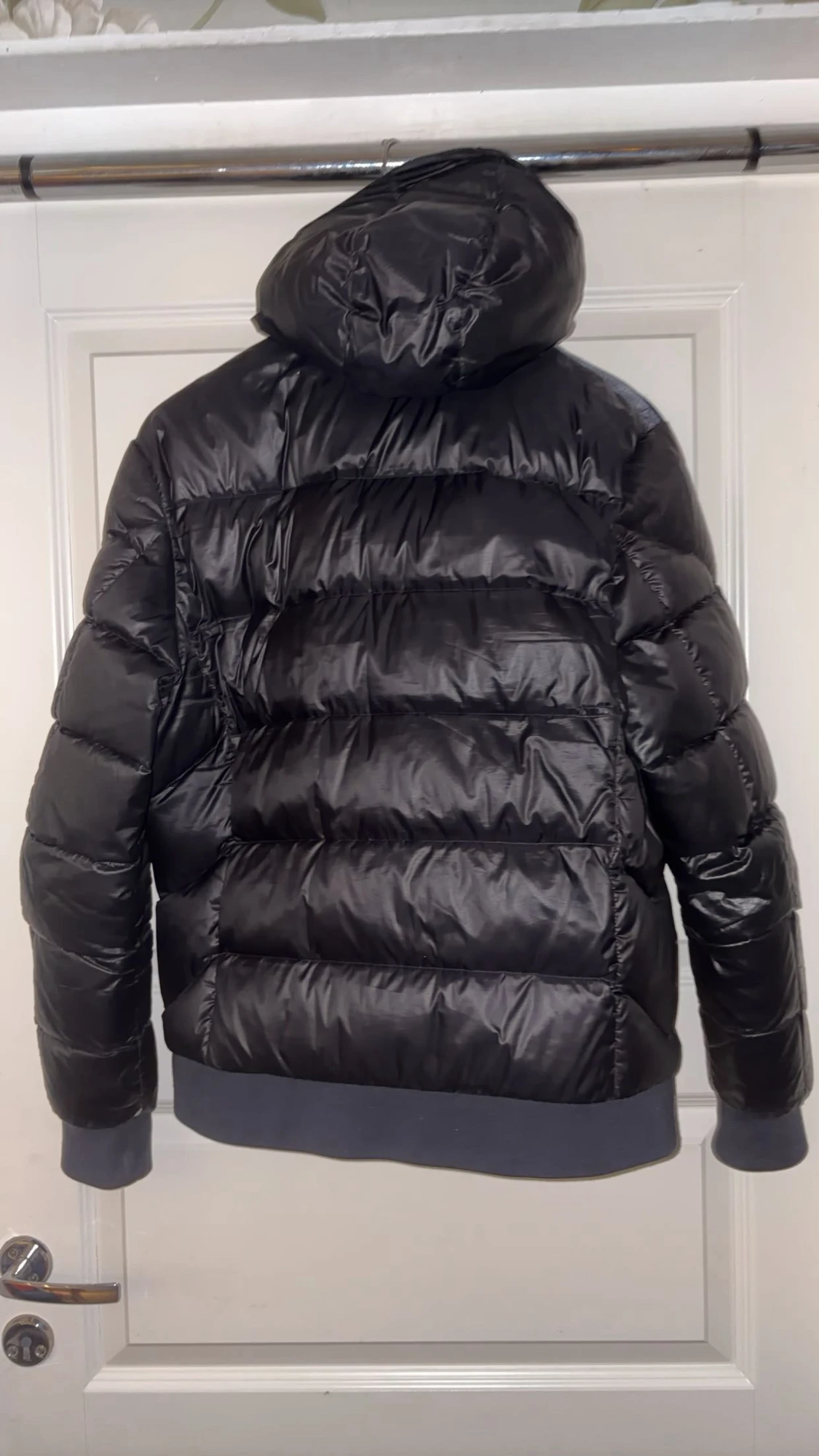 Svart dunjacka från Parajumpers - 1