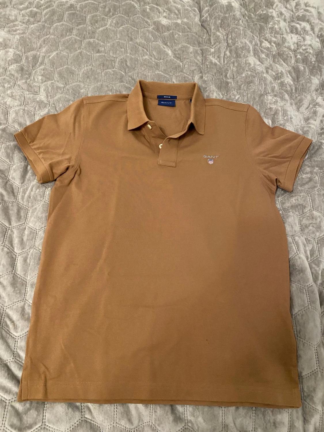 Brun pikétröja från GANT - 1