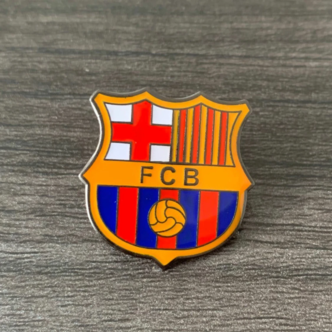 Fotbollspins med klubbmärken från klubbar i Premier League, La liga och serie A med flera - 4