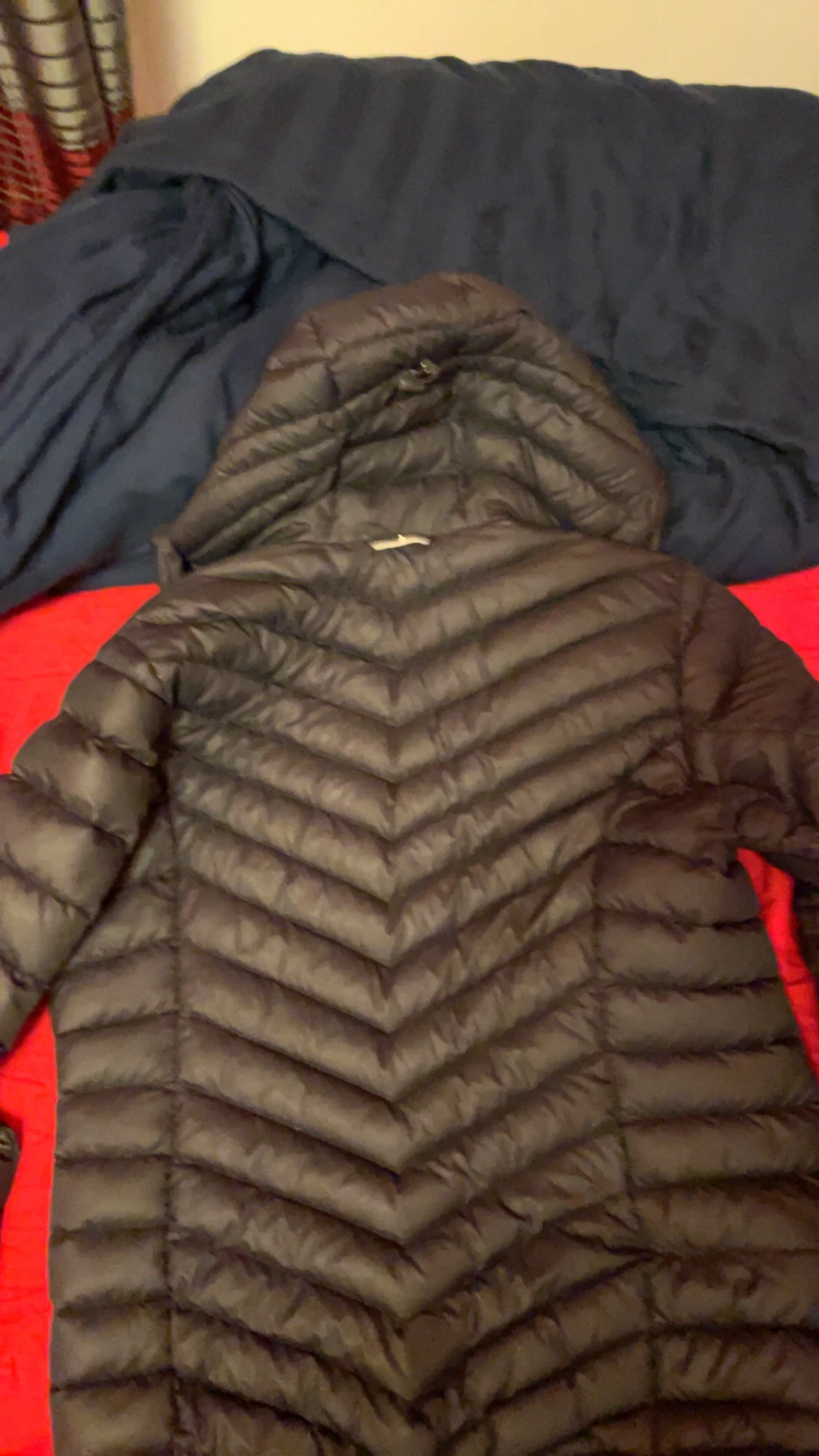 Svart dunjacka Peak Performance - 1