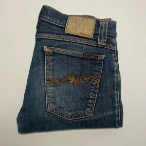 Nudie jeans  - Märke: Nudie | Skick: 9/10 | modell: någon slim fit modell | riktigt feta och pris kan diskuteras 