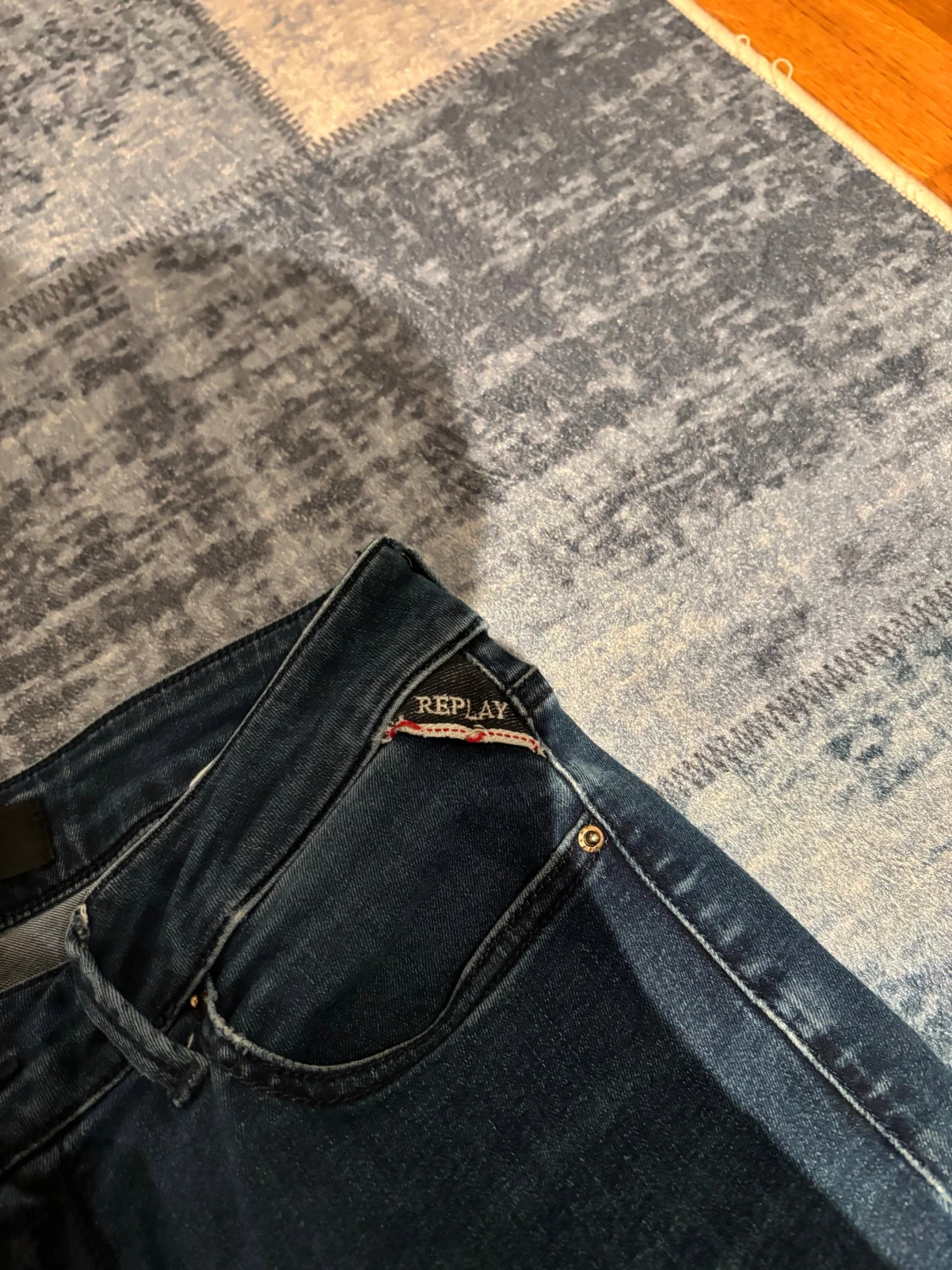 Mörkblå Replay jeans - 5