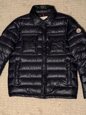 Mocker jacka - Priset kan diskuteras vid snabb affär 