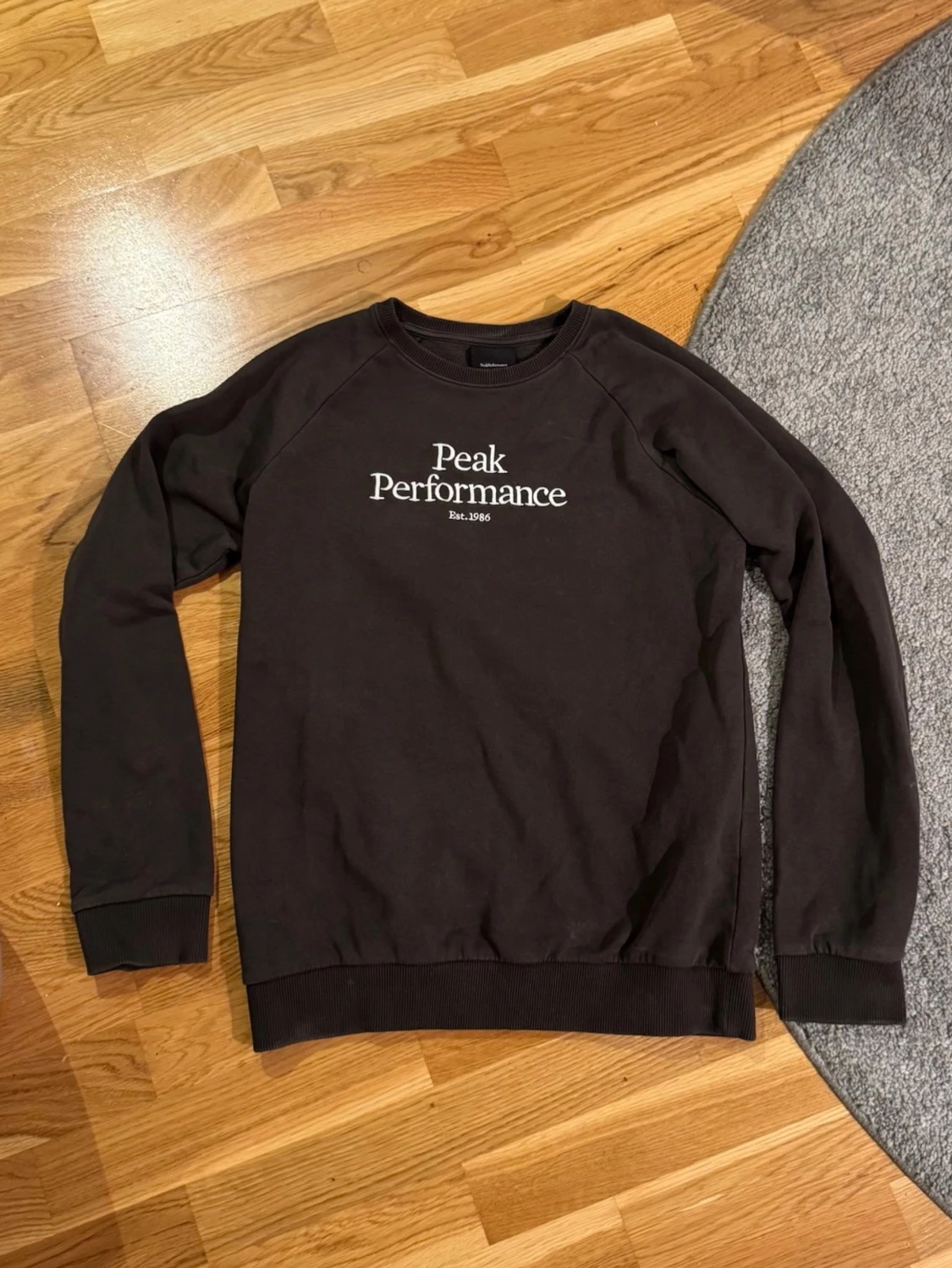 Peak Performance tröja