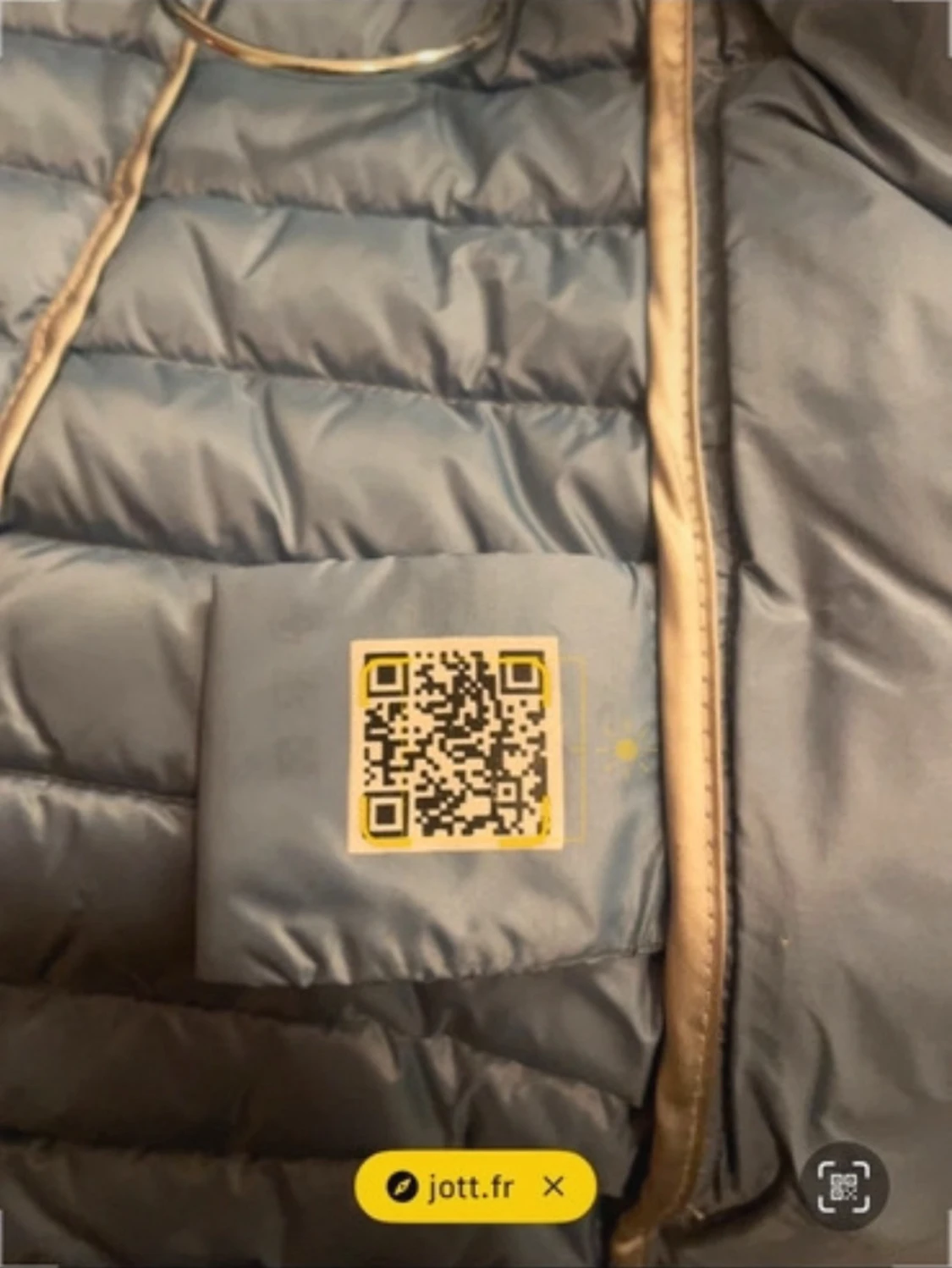 Ljusgrå dunväst från JOTT - 3