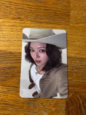 Twice Jeongyeon photocard  - Från Twice- The Story Goes On Cast version 
