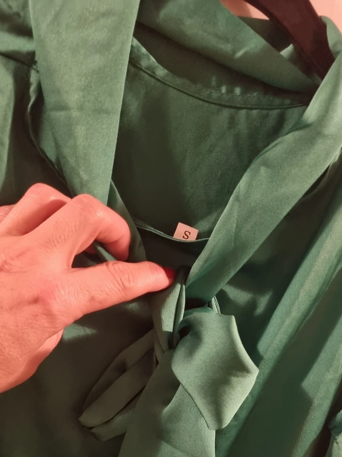 Grön armlös blus  - 4