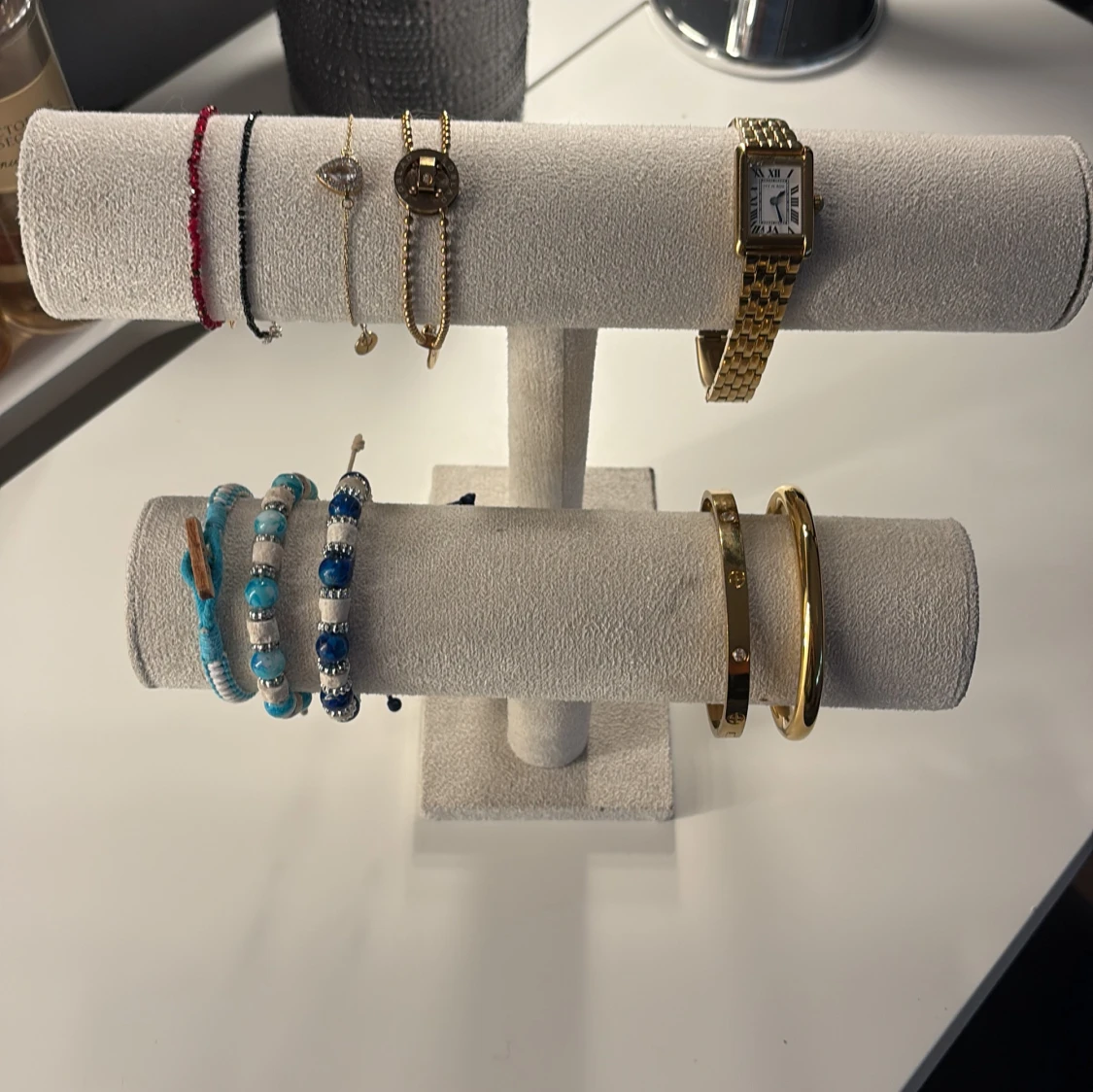 Smyckes hållare  - 2