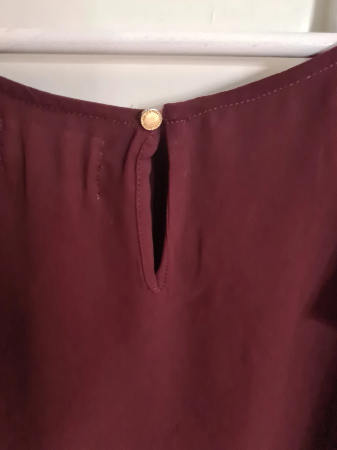 Vinröd blus från Holly & whyte  - 2