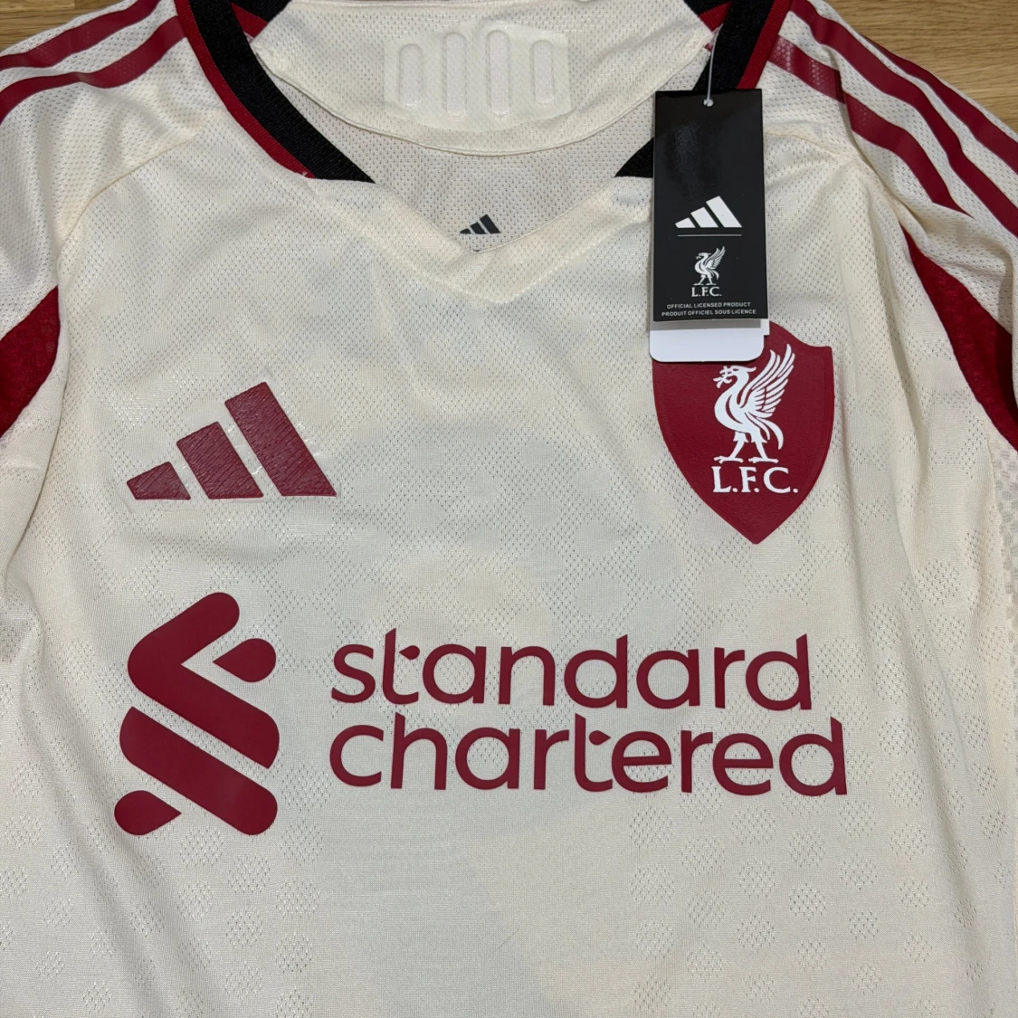 Liverpool tredjeställ 25/26 #Isak 9 Player Edition  - 2