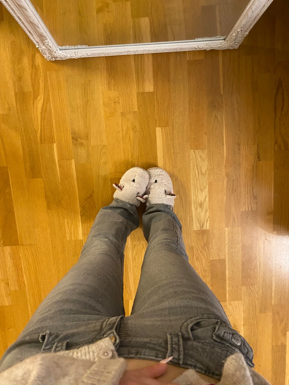 Grå bootcut jeans från Ginatricot - 2