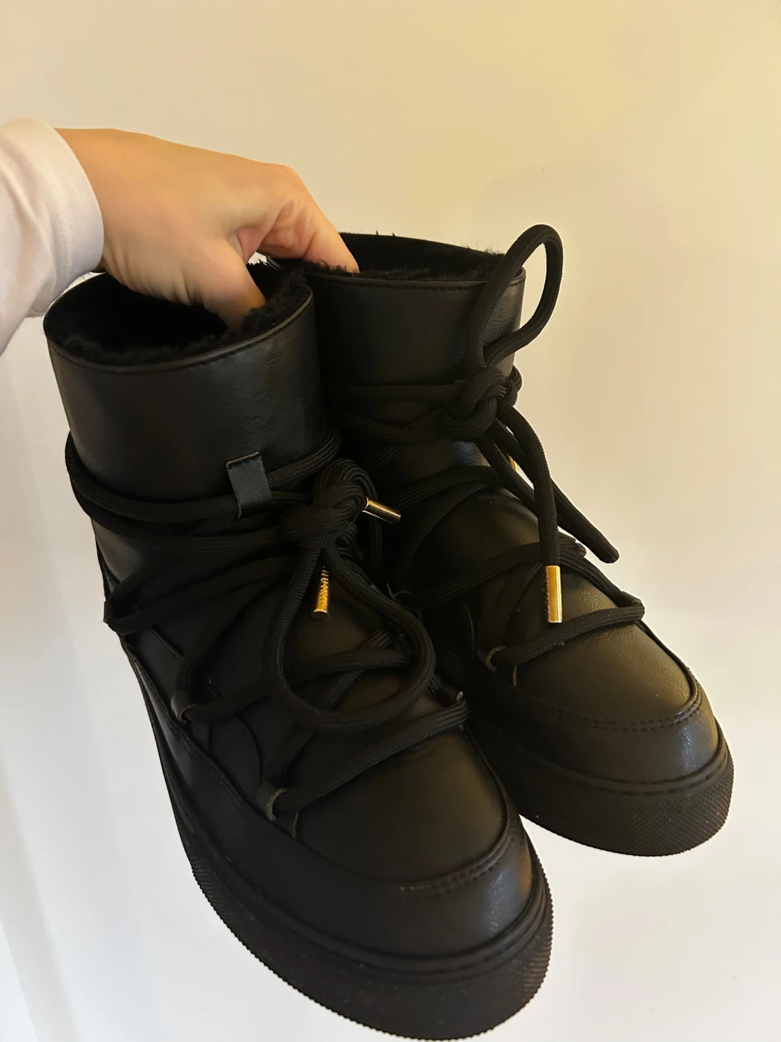 Inuikii Full Leather